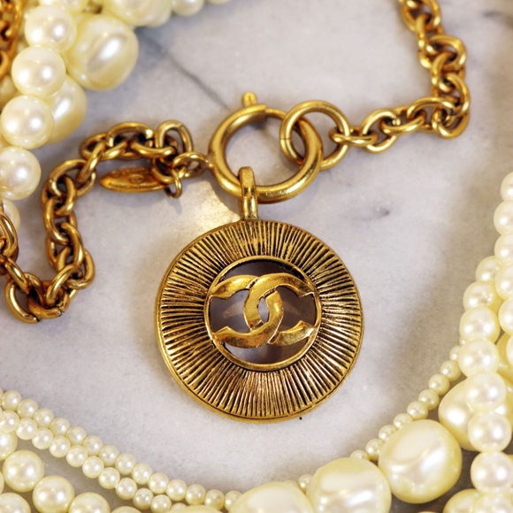 Chanel CC Logo Pendant Necklace with Spring Ring Clasp and Oval Cartouche ID Tag - Picture 13 of 16